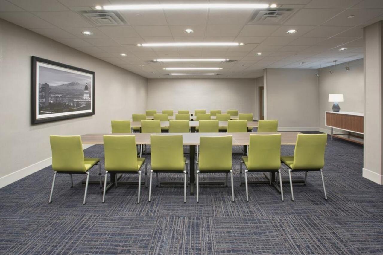 Holiday Inn Express & Suites Purcell By Ihg Екстер'єр фото